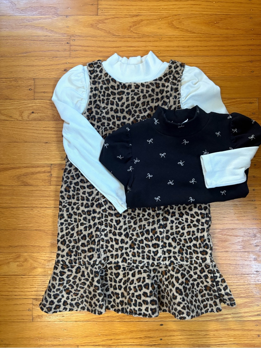 Bundle Baby Gap Size 5 3-Piece Outfit Set: Leopard Jumper Dress & 2 Tops